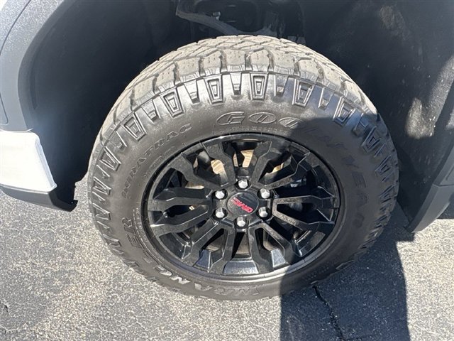 Used 2022 GMC Sierra 1500 AT4X AWD/4WD image 39