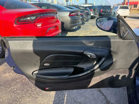 Used 2001 Porsche Boxster image 10