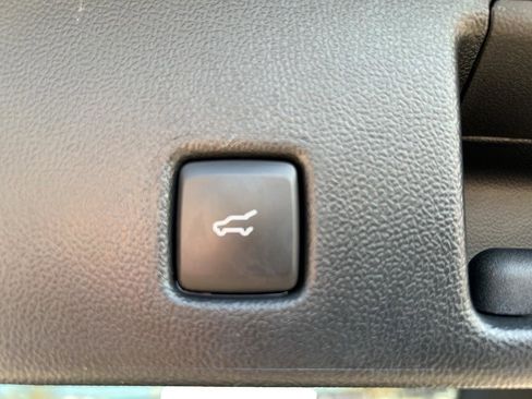 Used 2023 Ford Escape SE w/ PHEV Premium Package image 21