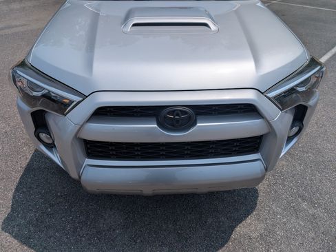 Used 2016 Toyota 4Runner Trail AWD/4WD image 12