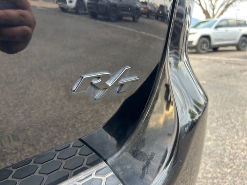 Used 2020 Dodge Durango R/T w/ Technology Group AWD/4WD image 24