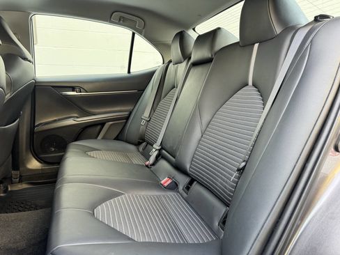 Used 2019 Toyota Camry SE image 20