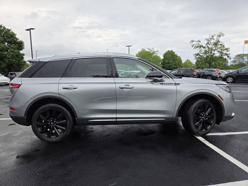 Used 2022 Lincoln Corsair Reserve w/ Elements Package FWD image 23