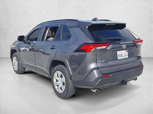 Used 2021 Toyota RAV4 LE w/ Carpet Mat Package (TMS) image 7