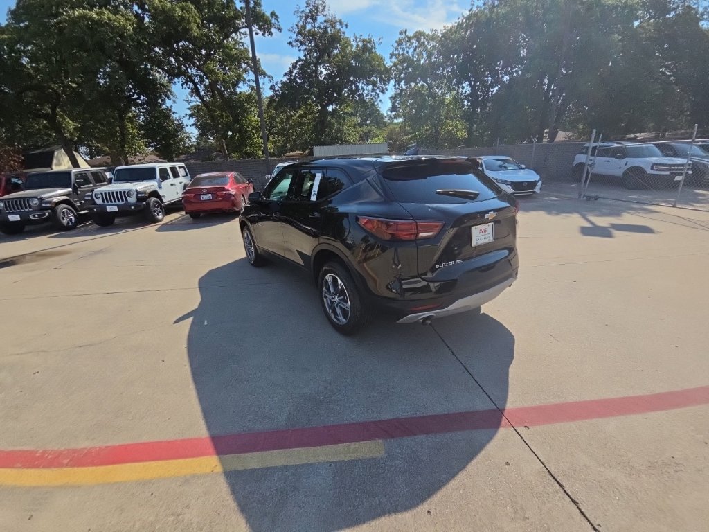 Used 2025 Chevrolet Blazer LT AWD/4WD image 8
