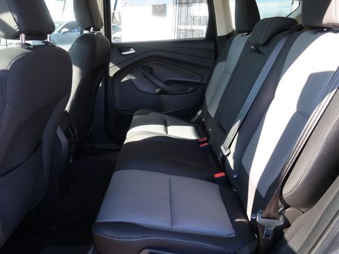 Used 2019 Ford Escape SE image 7