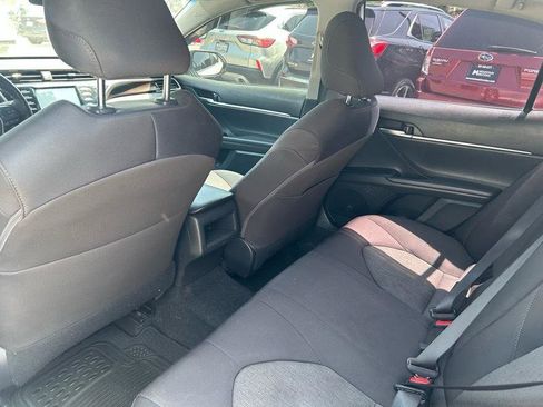 Used 2019 Toyota Camry LE FWD image 14