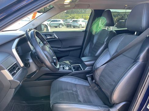 Used 2022 Mitsubishi Outlander SEL Black Edition image 13