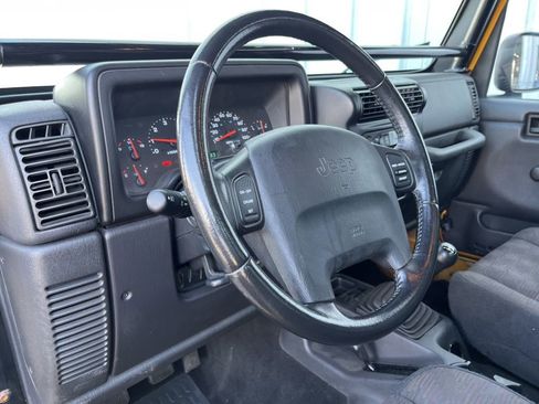 Used 2003 Jeep Wrangler Rubicon image 2