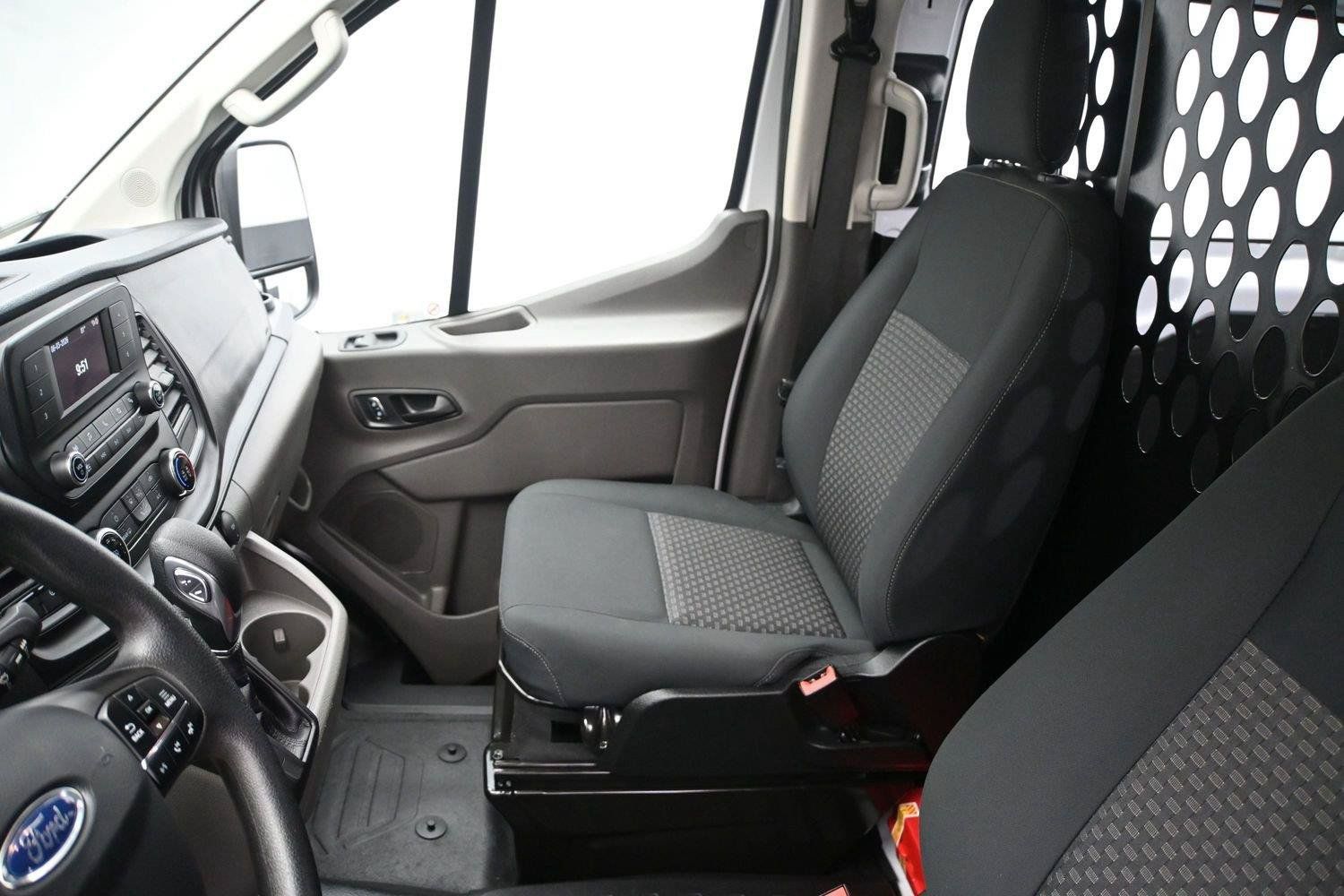 Used 2025 Ford Transit 250 Low Roof w/ Exterior Upgrade Package RWD image 33