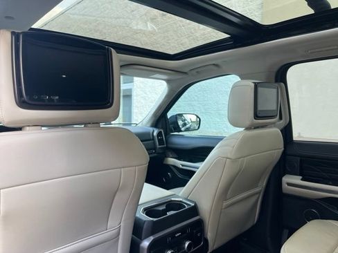 Used 2020 Ford Expedition Max Platinum RWD image 14