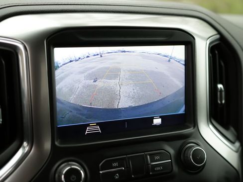 Used 2022 Chevrolet Silverado 1500 LT w/ Z71 Off-Road Package image 15