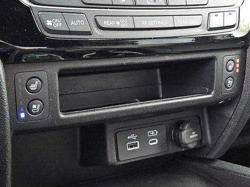 Certified 2024 Honda Passport Black Edition image 17