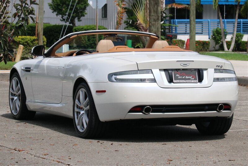 Used 2011 Aston Martin DB9 Volante RWD image 13