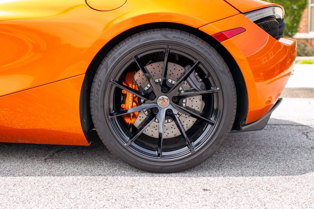Used 2018 McLaren 720S Performance RWD image 15