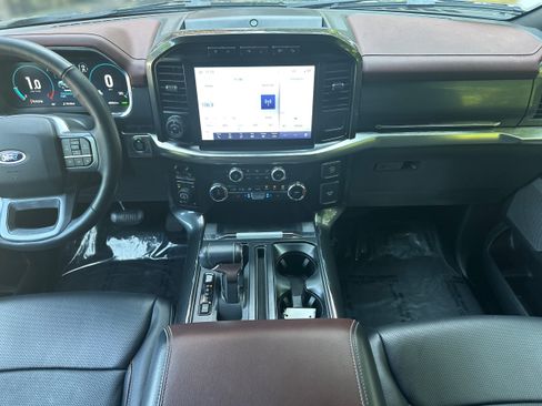 Used 2023 Ford F150 Lariat AWD/4WD image 18