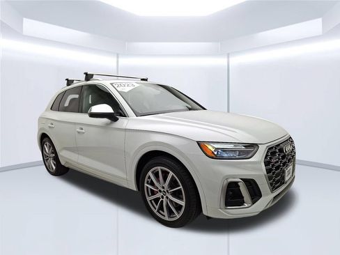 Used 2023 Audi SQ5 Premium Plus w/ Premium Plus Package AWD/4WD image 3