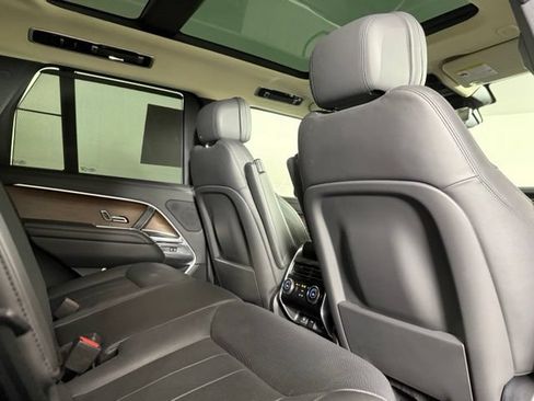 Used 2024 Land Rover Range Rover SE AWD/4WD image 30