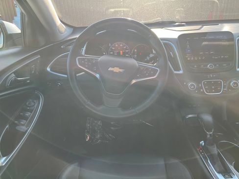 Used 2024 Chevrolet Malibu LT FWD image 13