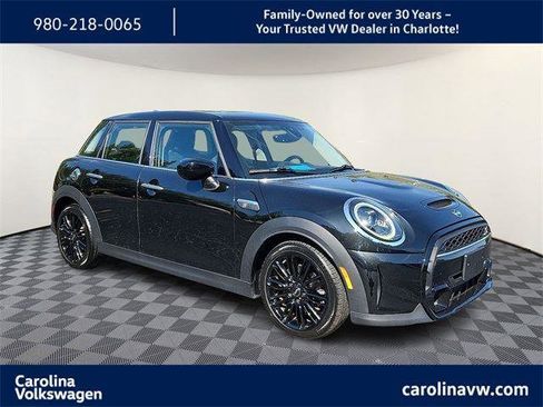 Used 2024 MINI Cooper S image 1