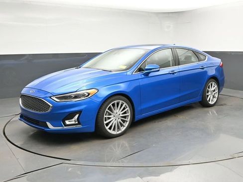 Used 2019 Ford Fusion Titanium FWD image 4