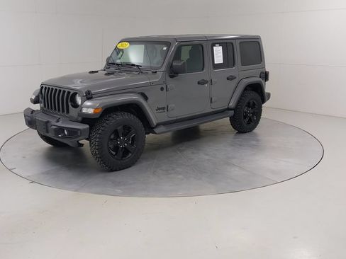 Used 2021 Jeep Wrangler Unlimited Sahara AWD/4WD image 19