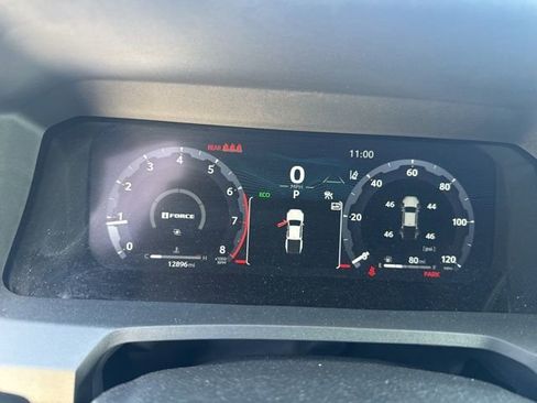 Used 2025 Toyota Tacoma TRD Sport AWD/4WD image 10