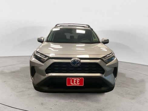 Used 2022 Toyota RAV4 XLE w/ Convenience Package AWD/4WD image 8