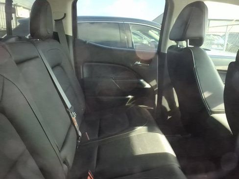 Used 2021 Chevrolet Colorado Z71 AWD/4WD image 8