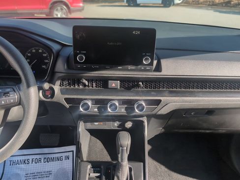 Used 2023 Honda CR-V LX image 16