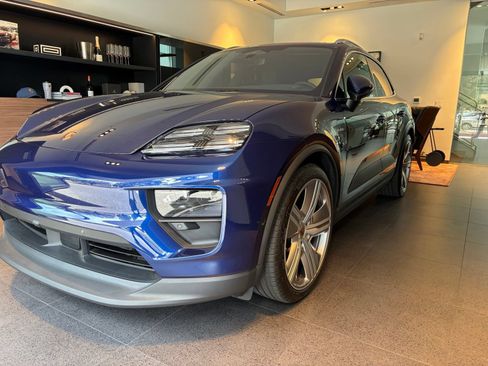 Certified 2024 Porsche Macan 4 Electric AWD/4WD image 2
