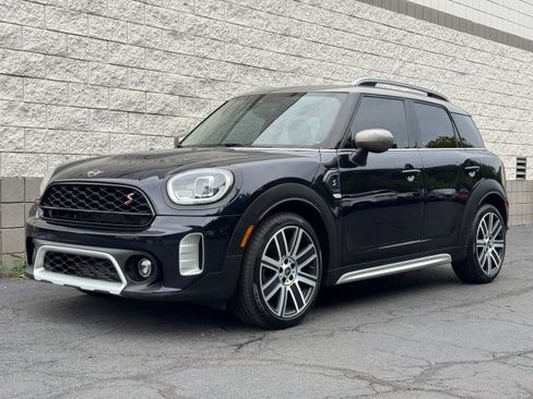 Used 2021 MINI Cooper Countryman S FWD image 1
