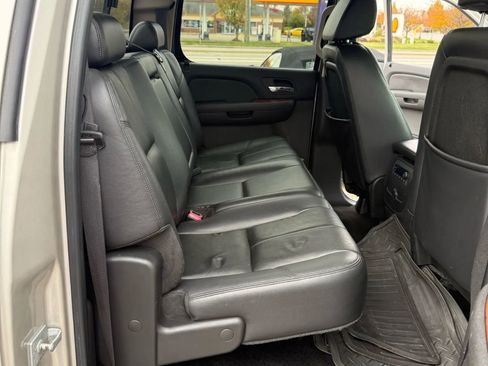 Used 2008 Chevrolet Silverado 3500 LTZ w/ EZ-Lift Tailgate Package image 21