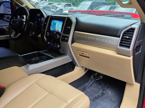 Used 2021 Ford F250 Lariat w/ Lariat Value Package AWD/4WD image 34