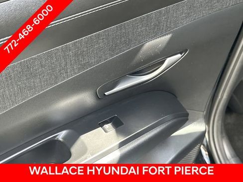 Used 2025 Hyundai Tucson SEL FWD image 12