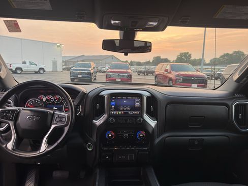 Certified 2020 Chevrolet Silverado 1500 RST w/ All-Star Edition AWD/4WD image 29