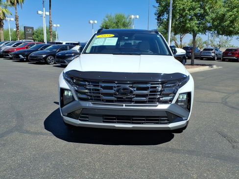 Certified 2025 Hyundai Tucson Limited FWD image 2