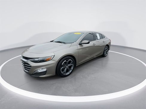 Used 2023 Chevrolet Malibu LT w/ Driver Confidence Package image 4