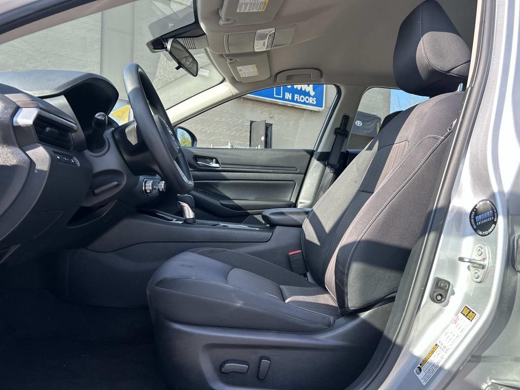 Certified 2024 Nissan Altima 2.5 SV FWD image 14