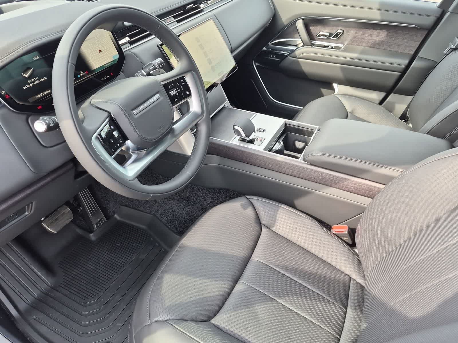 New 2026 Land Rover Range Rover SE AWD/4WD image 2