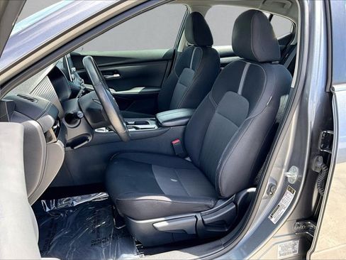 Used 2021 Nissan Sentra SV w/ Lighting Package FWD image 27