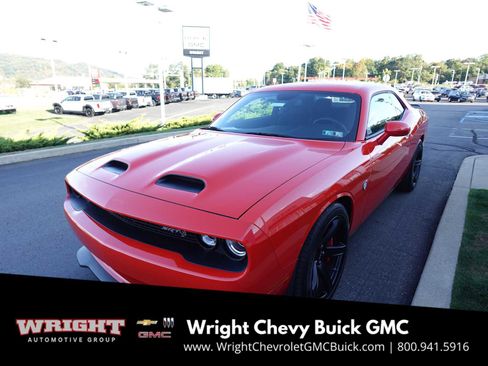 Used 2022 Dodge Challenger SRT Hellcat image 7