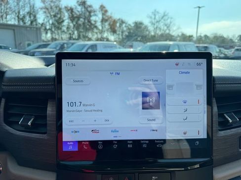 Used 2024 Ford Expedition Limited image 20