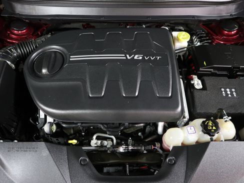 Used 2020 Jeep Cherokee Trailhawk AWD/4WD image 14