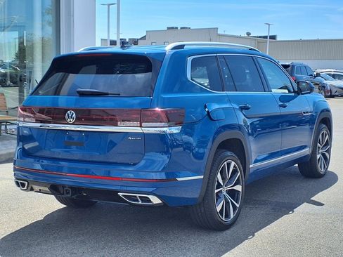 Certified 2025 Volkswagen Atlas SEL Premium R-Line image 7