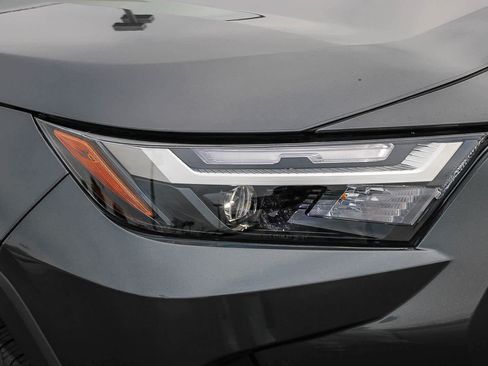 Used 2025 Toyota RAV4 XLE Premium FWD image 4