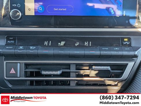 Certified 2025 Toyota Camry SE image 25