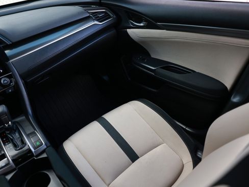 Used 2018 Honda Civic EX image 27