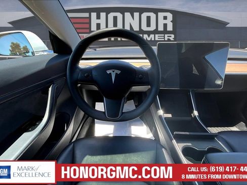 Used 2020 Tesla Model 3 Long Range AWD/4WD image 8