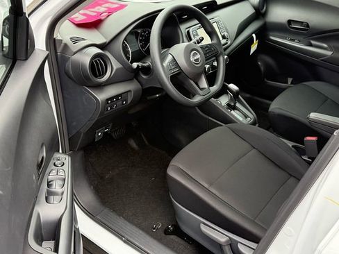 New 2025 Nissan Kicks Play S FWD image 9